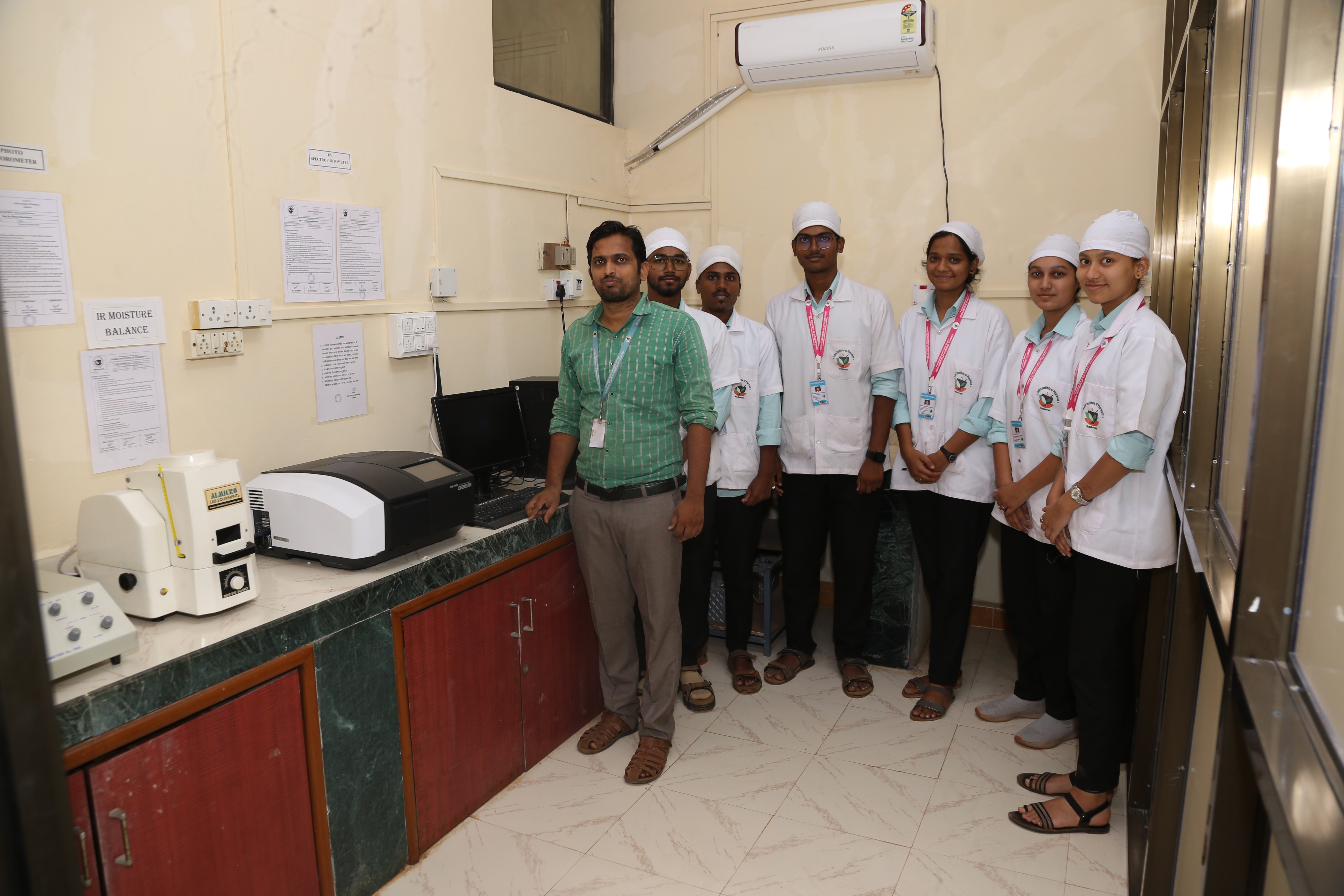 Pharmacy students group photo